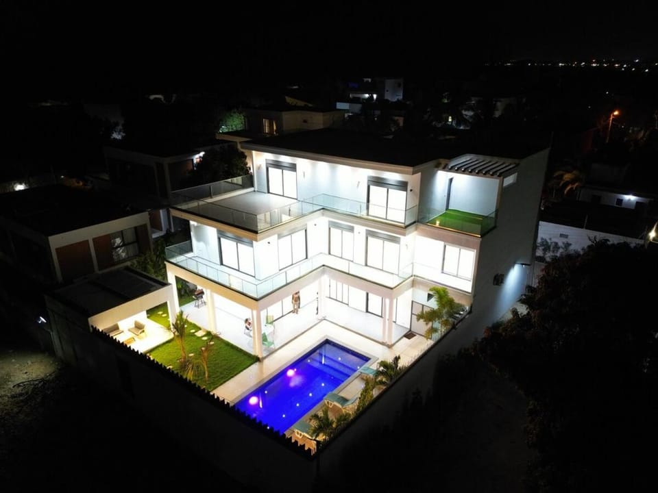Pool view, Swimming pool