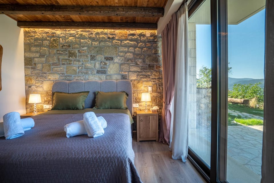 Natural landscape, Photo of the whole room