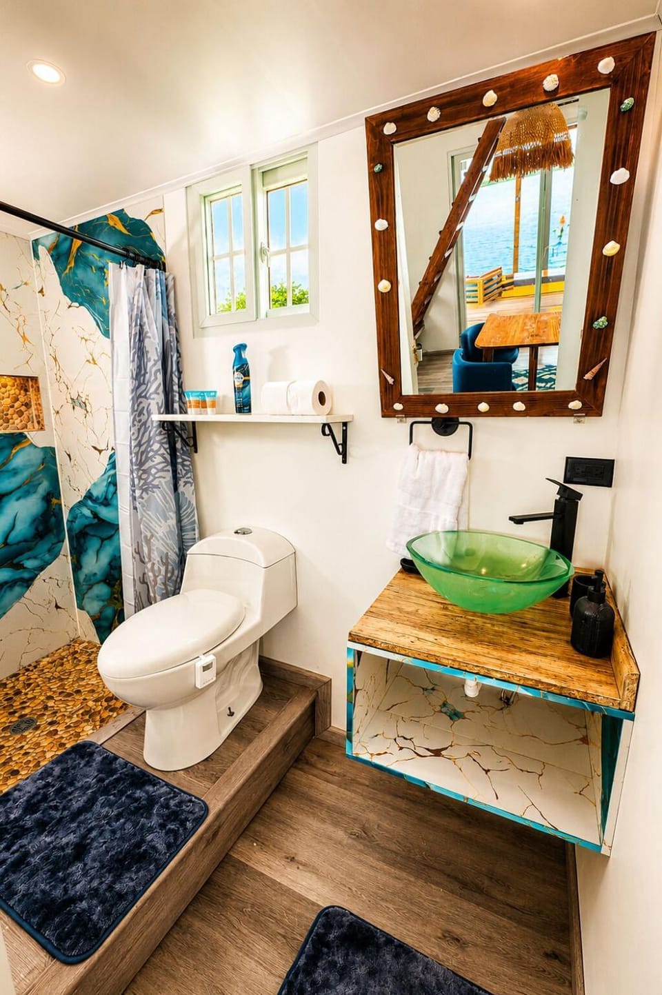 The Sea Spot! Hip-Nautic Floating Lodge House in Bocas del Toro Province