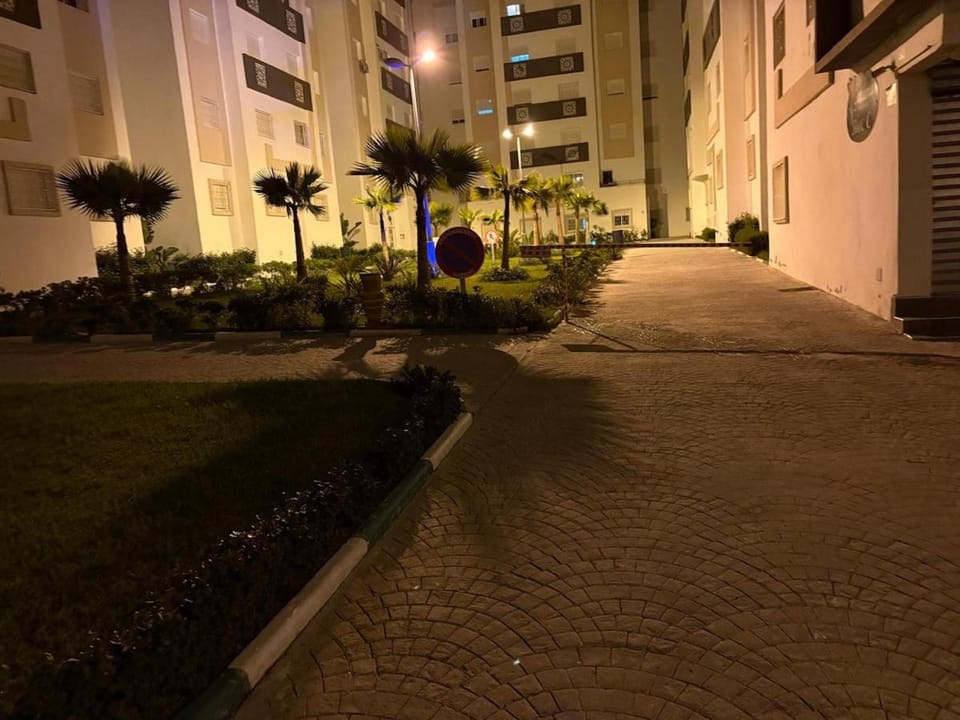 Appartement meublé à 15 min de la plage Apartment in Tangier