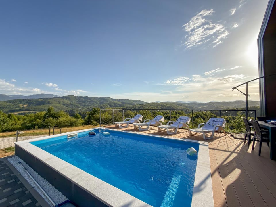 Mountain view, Swimming pool, sunbed