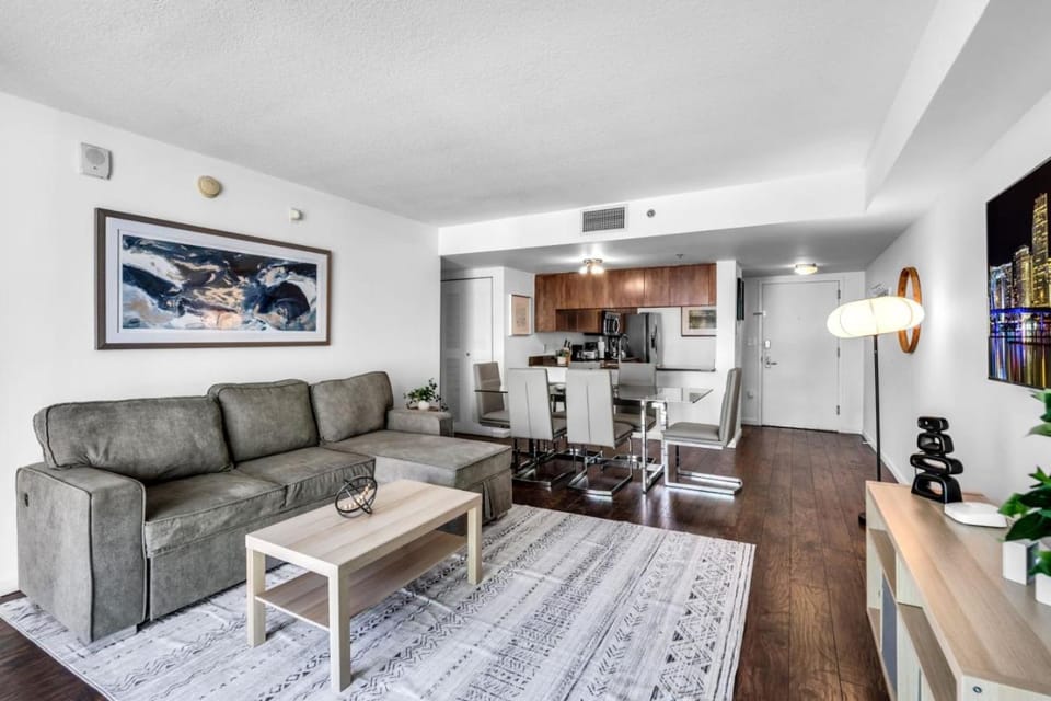 Brickell 2BR Escape Stunning Water and City Views Apartment in Brickell