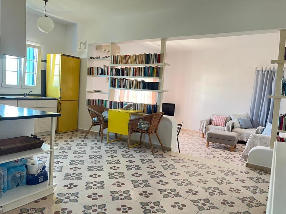 Living room, kitchen