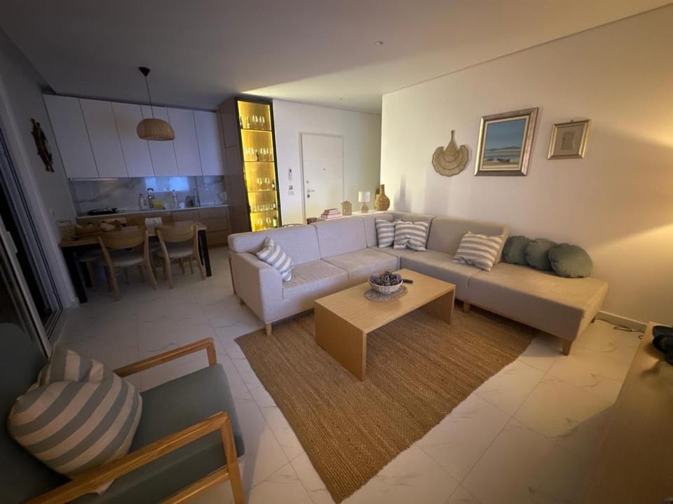 Living room, Photo of the whole room, Seating area