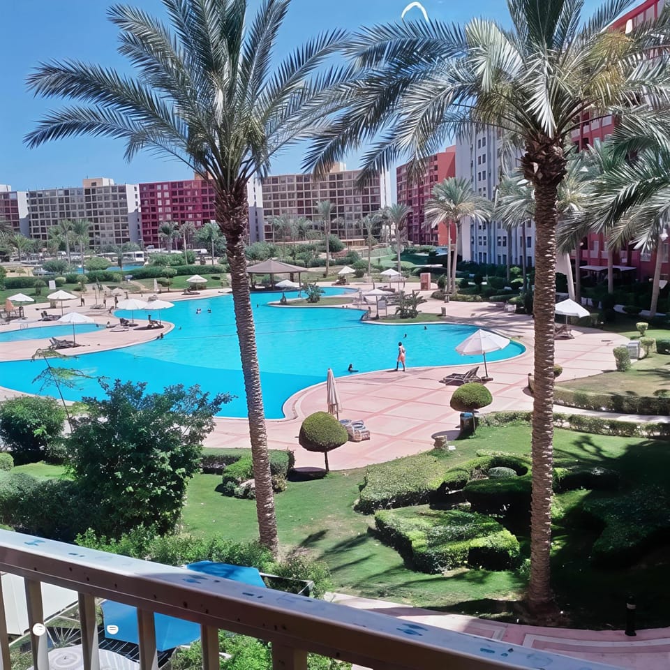 شاليه غرفة في جولف بورتو مارينا علي الاكوا مكيف بالكامل فيو بسين Apartment in Egypt