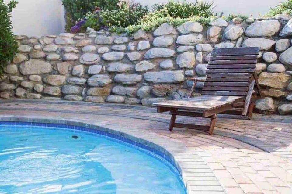 71 Whale Rock Estate Apartment in Hermanus