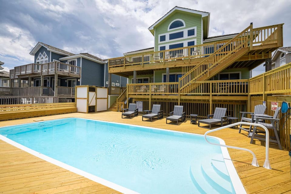 Nags Head Oceanfront with Pool Sauna Hot Tub House in Nags Head