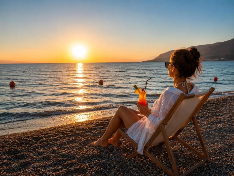 Day, People, Natural landscape, Beach, Guests, Lake view, Lake view, Sea view, Sunrise, Sunset
