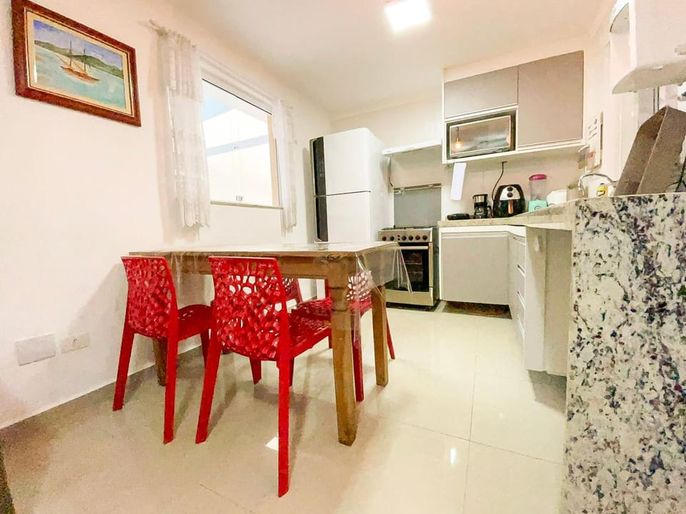 Sobrado 3 Quartos Ar Condicionado Churrasqueira Apartment in State of São Paulo