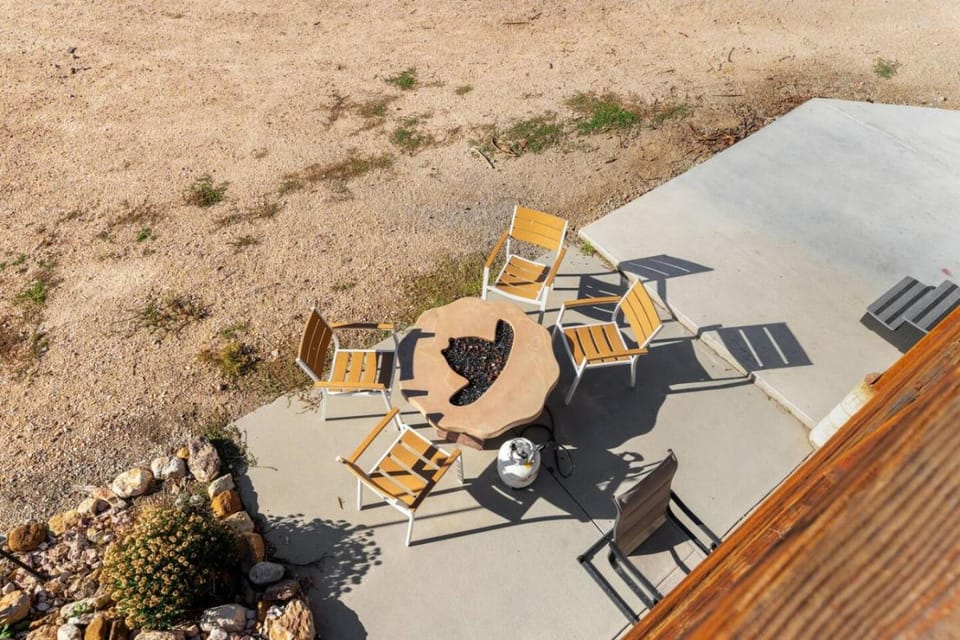 Brando Lodge - Gorgeous Cabin, Hot Tub, Fire Pit, Canyon Access, Lake Views Cabin in Idaho