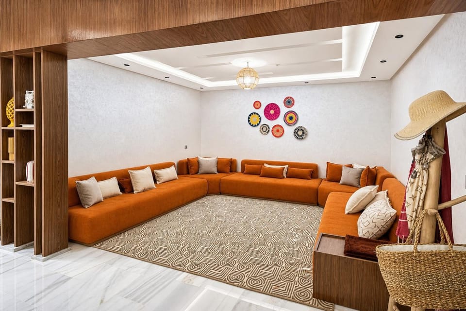 Living room, Seating area