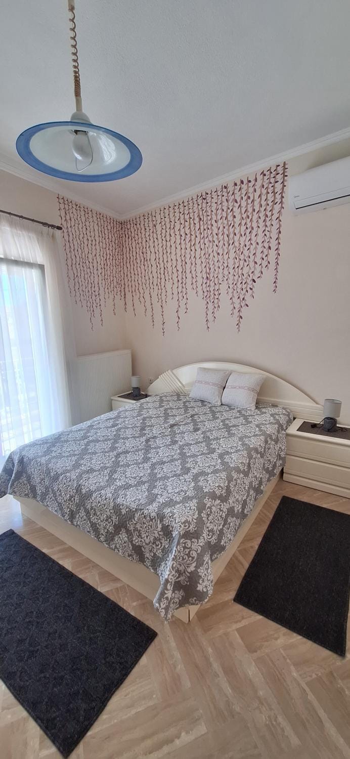 Bed, Bedroom, air conditioner
