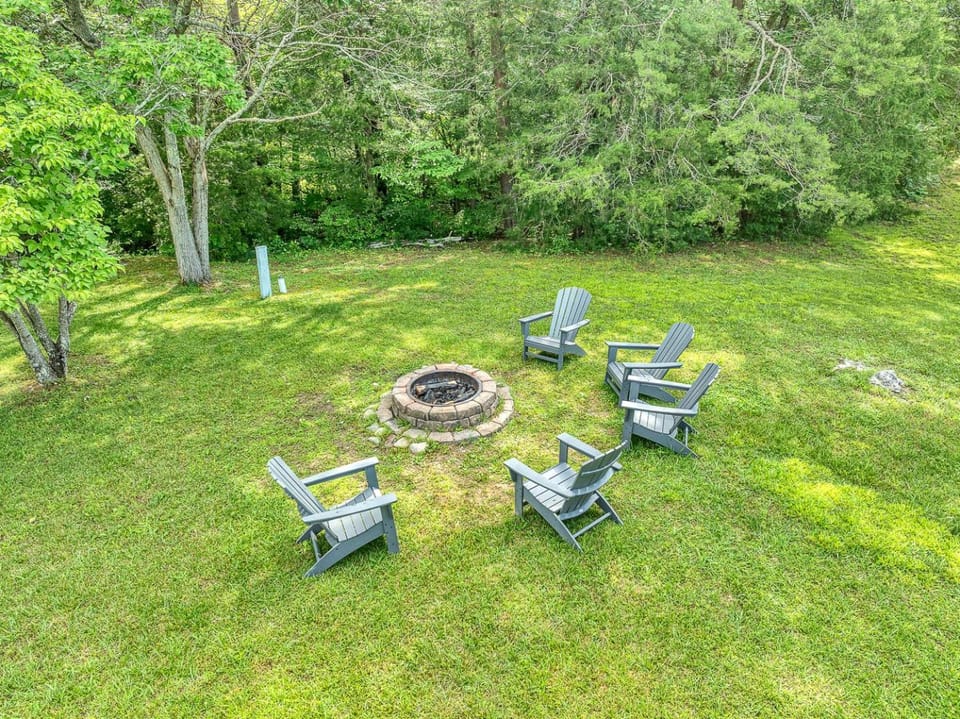 Twin Cub Lodge Chalet in Sevier County