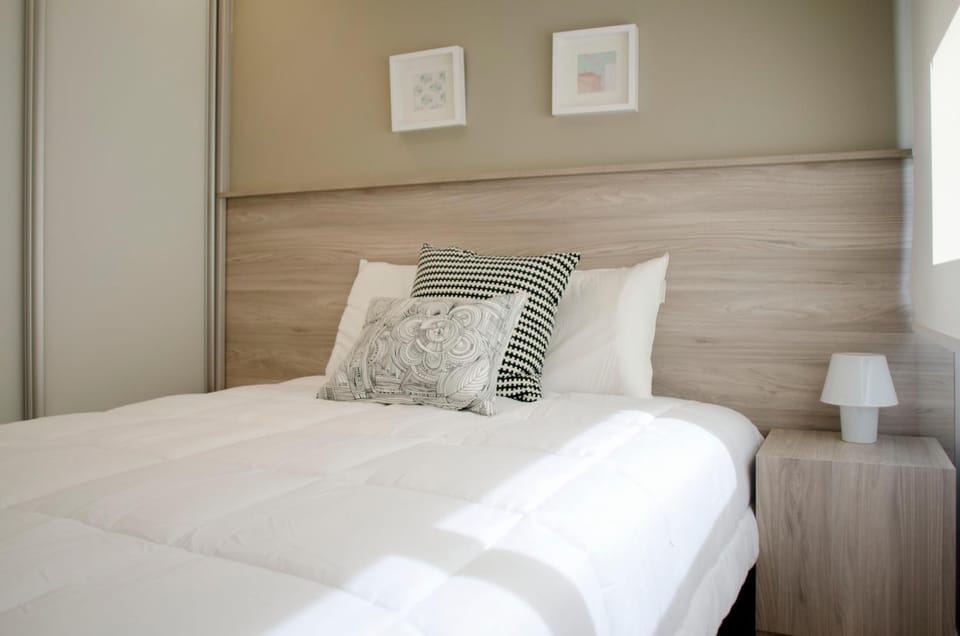 Bed, Day