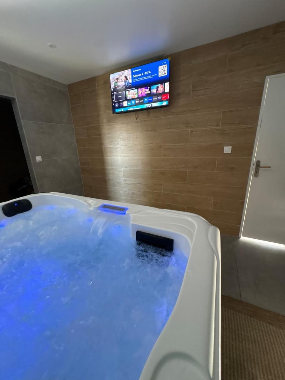 Maison avec jaccuzi privatif près d Étretat Villa in Normandy