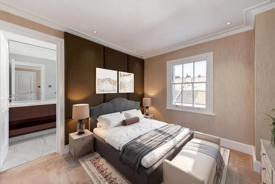 Bed, Bathroom, Photo of the whole room, Bedroom, towels