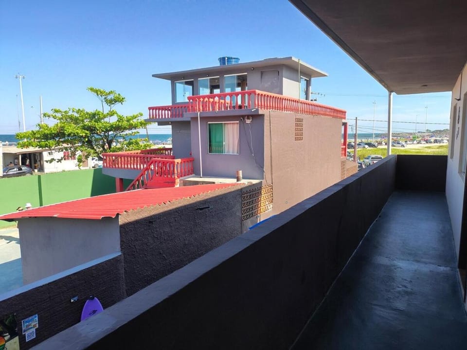 Apartamento Em Frente Praia Matinhos Com Ar Kadosh S-6 Apartment in State of Paraná