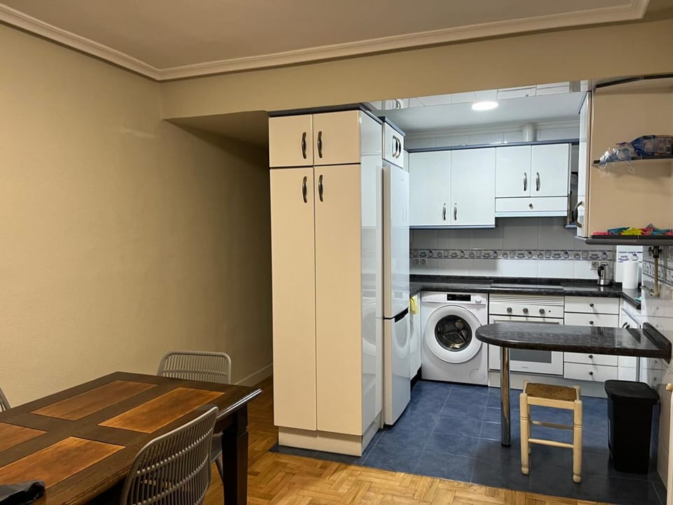 Pilares Apartment in Oviedo