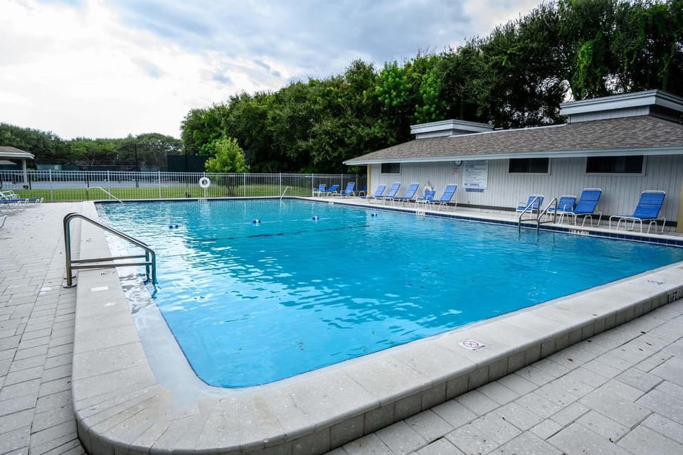 Sea Woods Villa House in Edgewater