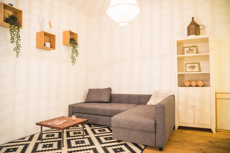 Communal lounge/ TV room, Living room, Seating area