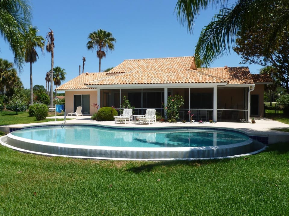 Stever Llc Villa in Groveland