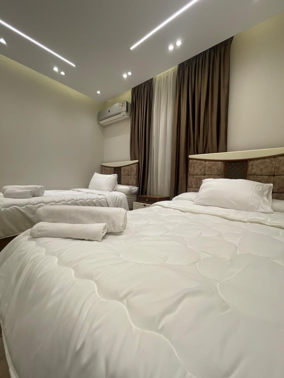 Modern 3BR Minutes to Pyramids & GEM Apartment in Egypt