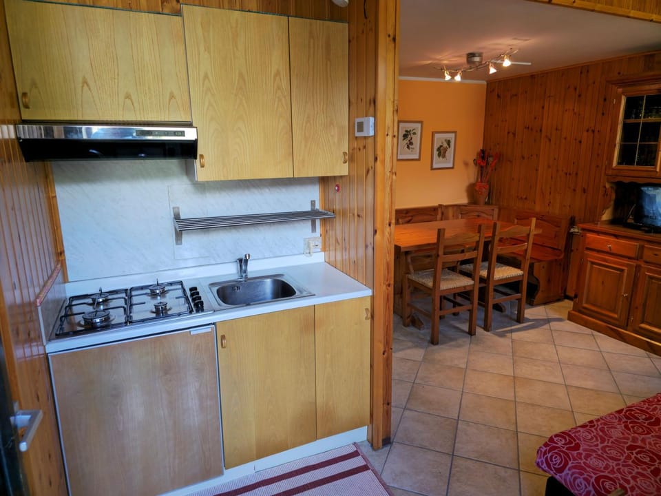 Living room, Dining area, kitchen