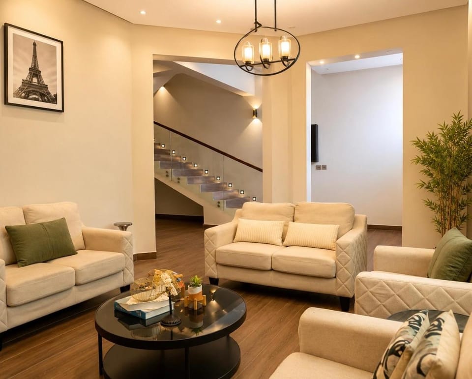TV and multimedia, Seating area