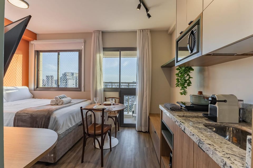 Moderno Studio no Brooklin | Piscina aquecida Apartment in Sao Paulo City