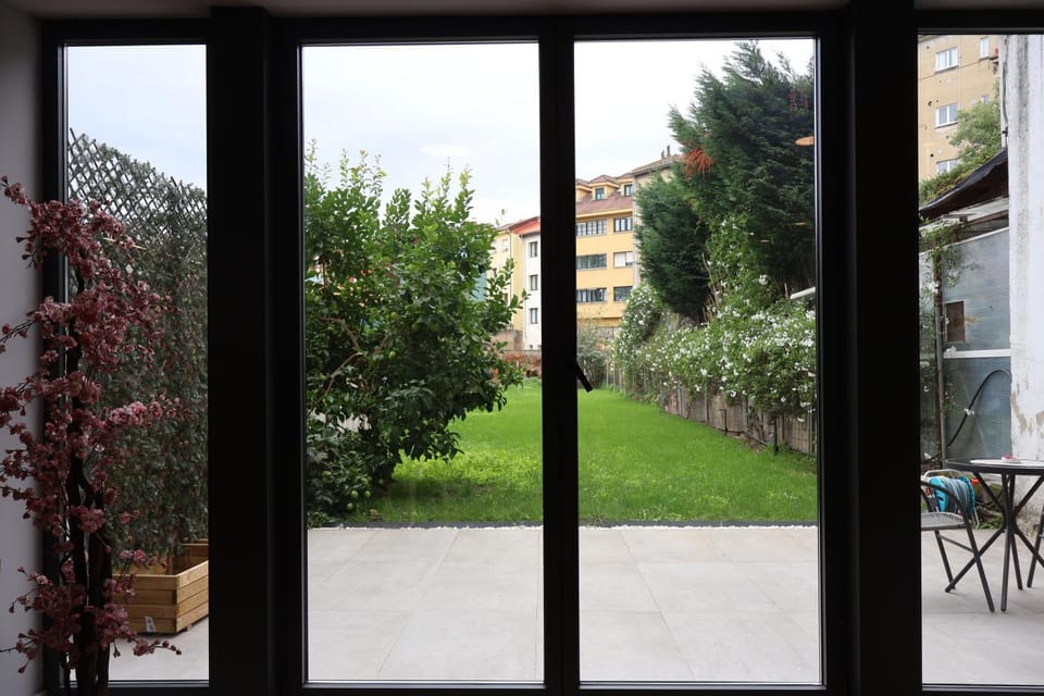Garden, Garden view