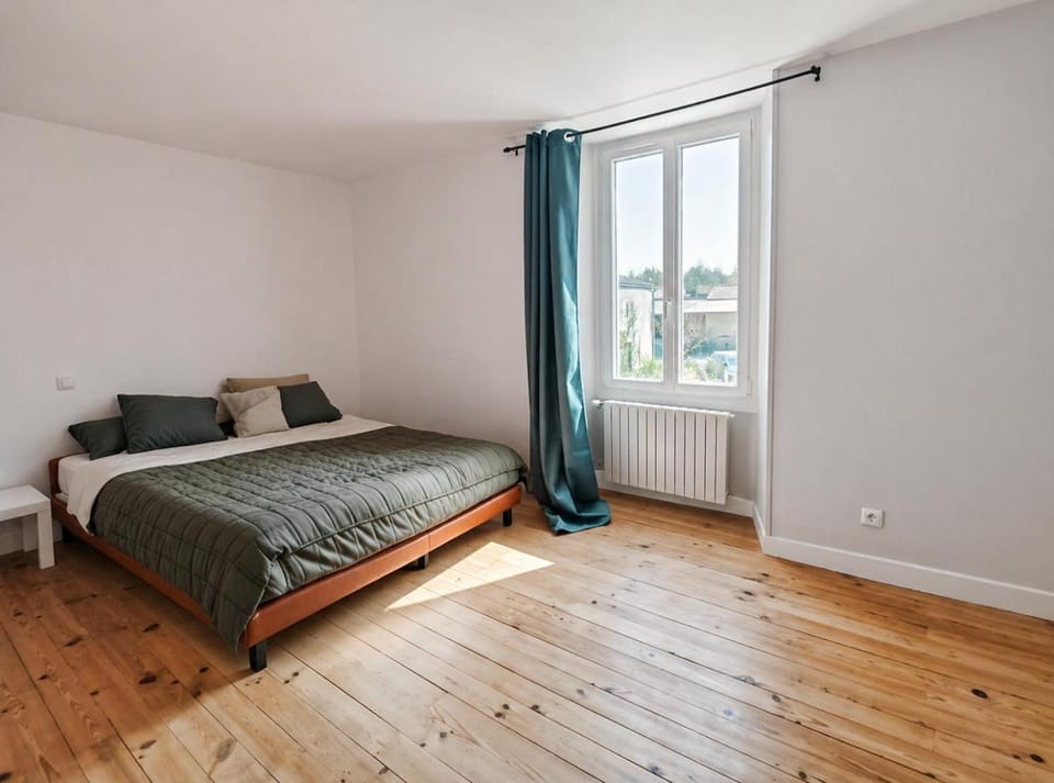 Maison meublée de 135m2 - Idéale pour entreprises et travailleurs en grand déplacement Villa in Nouvelle-Aquitaine