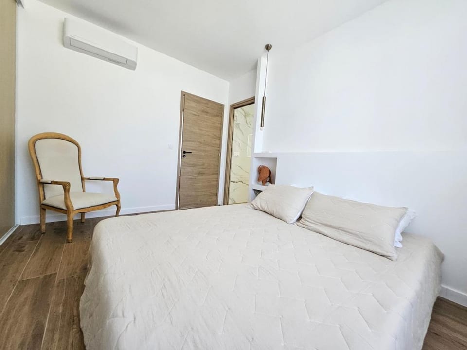 Villa de luxe pour 4 personnes a 100 mètres de la plage Villa in Poggio-Mezzana