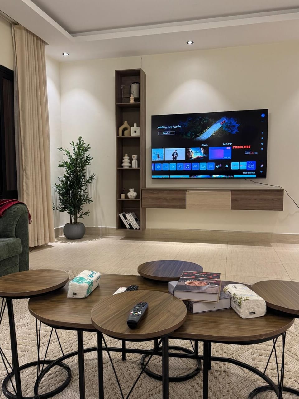 غرفتين وصالة مع إطلالة مميزة على البحر وتسجيل دخول ذاتي Apartment in Al Khobar