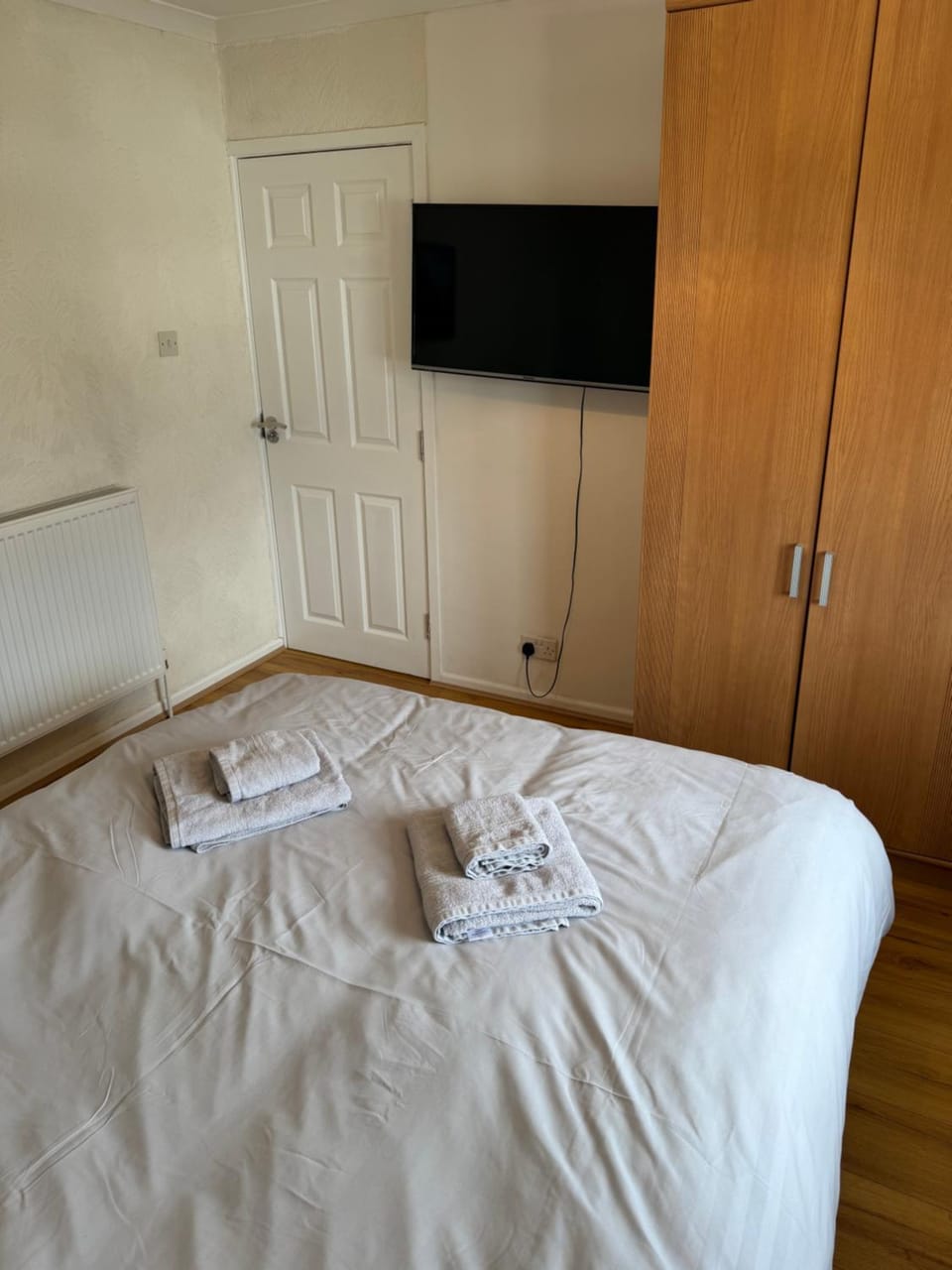 Oxford Guest House - Rooms Bed and Breakfast in West Oxfordshire District