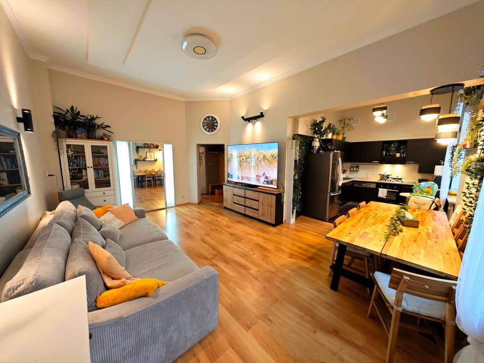 TV and multimedia, Seating area, internet