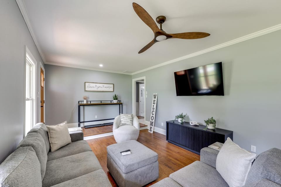 Near ECU! Centrally Located Gem w/ Sunroom & Deck House in Greenville