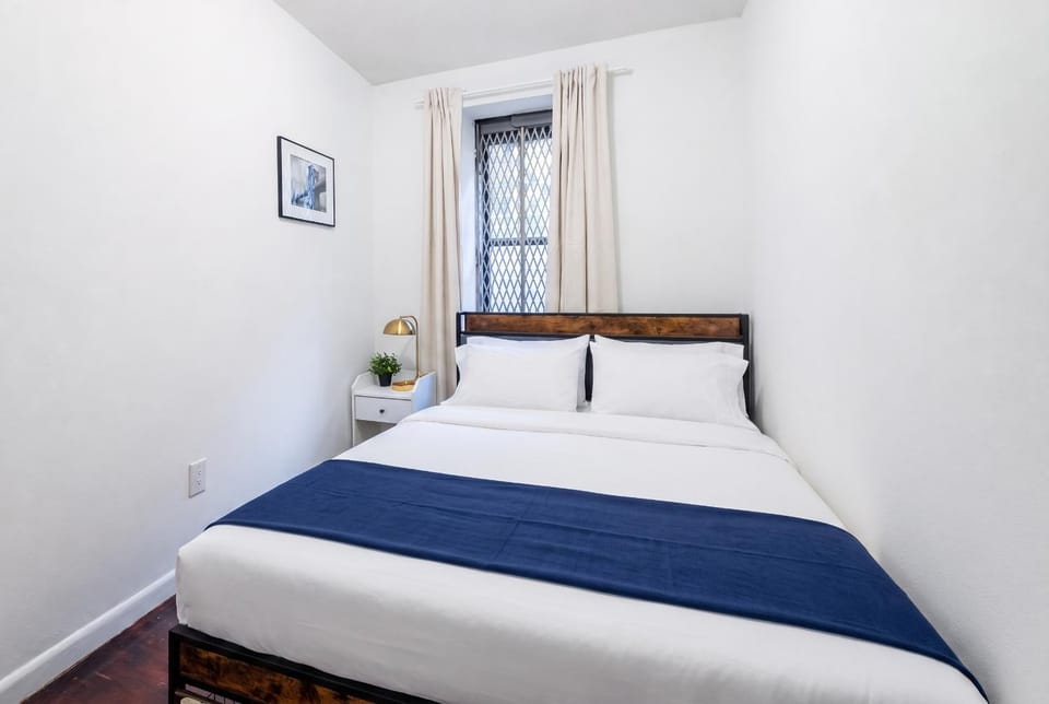 2 Bedroom Stylish Unit Apartment in Upper West Side