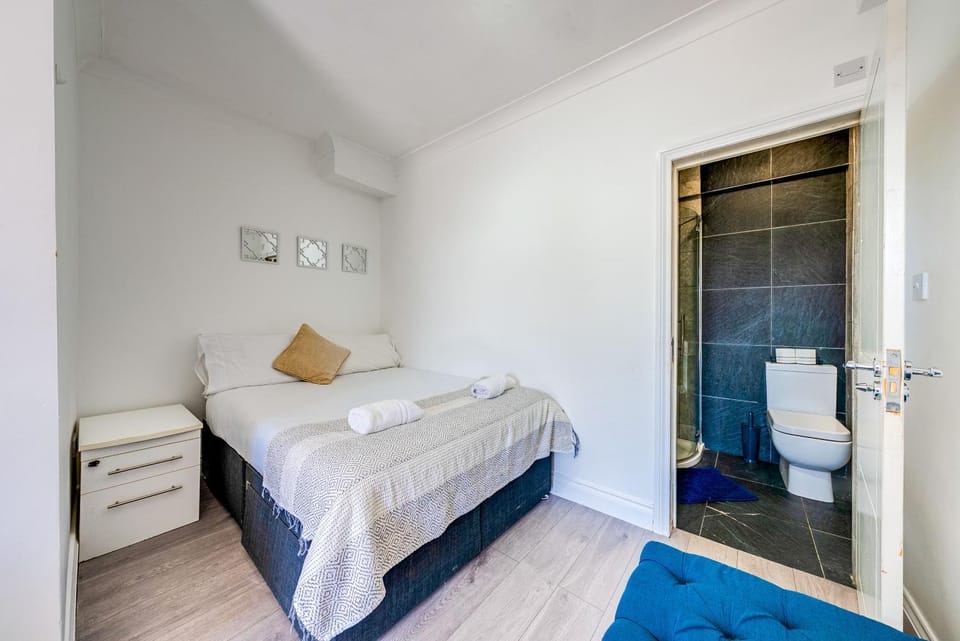 Cozy Room at Wembley near Stadium Apartment in Wembley
