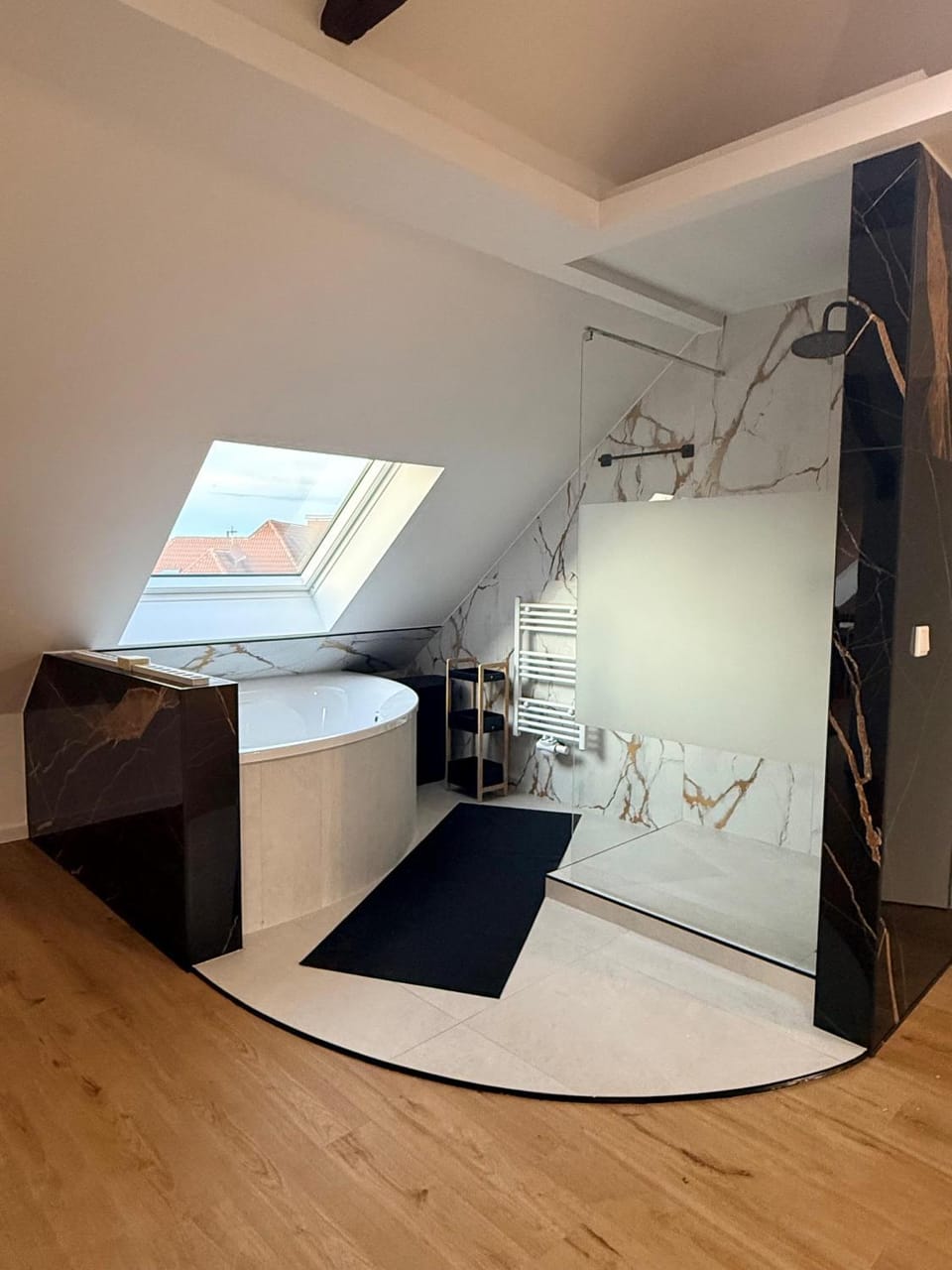 Shower, Photo of the whole room, Bath