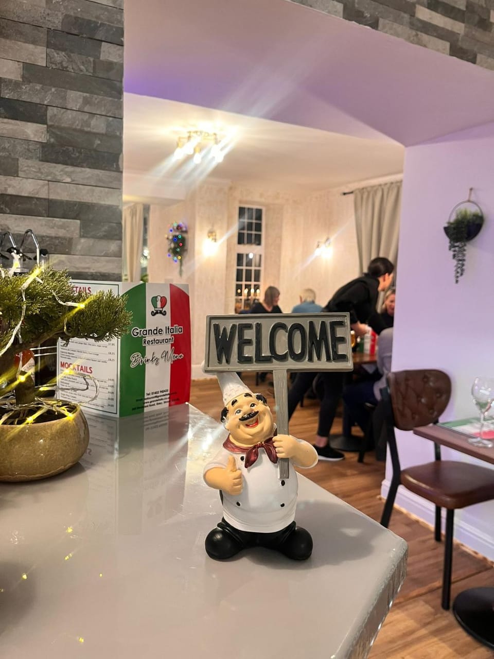 Grande Italia Rooms Comfort Italian Hospitality 3 Bed and Breakfast in Stroud