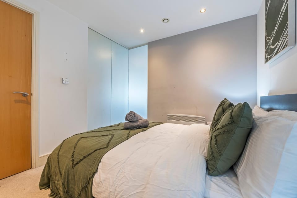 2BR City Apt near Motorpoint Arena with views - Sleeps 6 Apartment in Nottingham