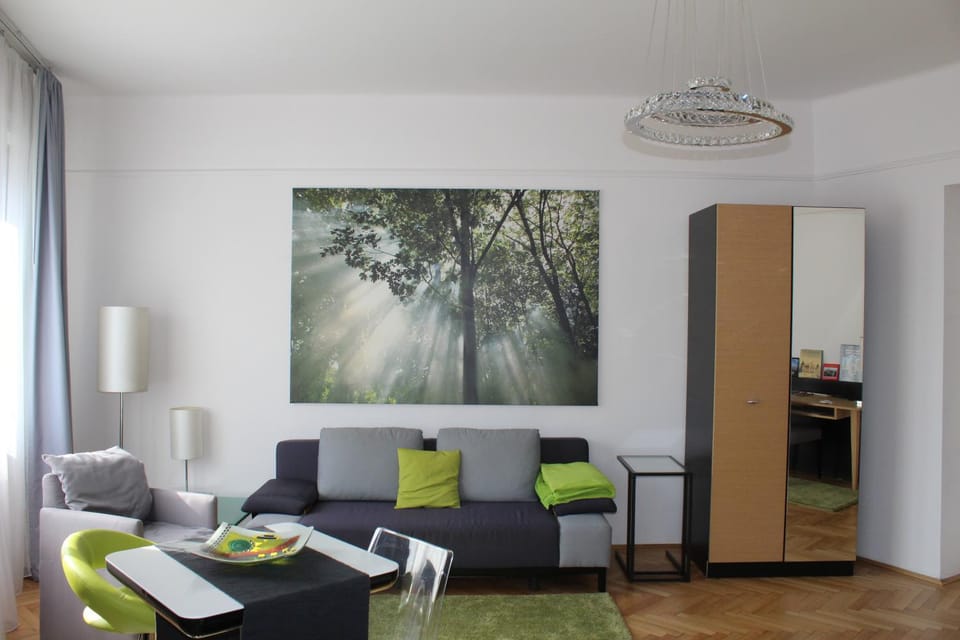 Bauhaus Studio with Parliament view Apartment in Budapest