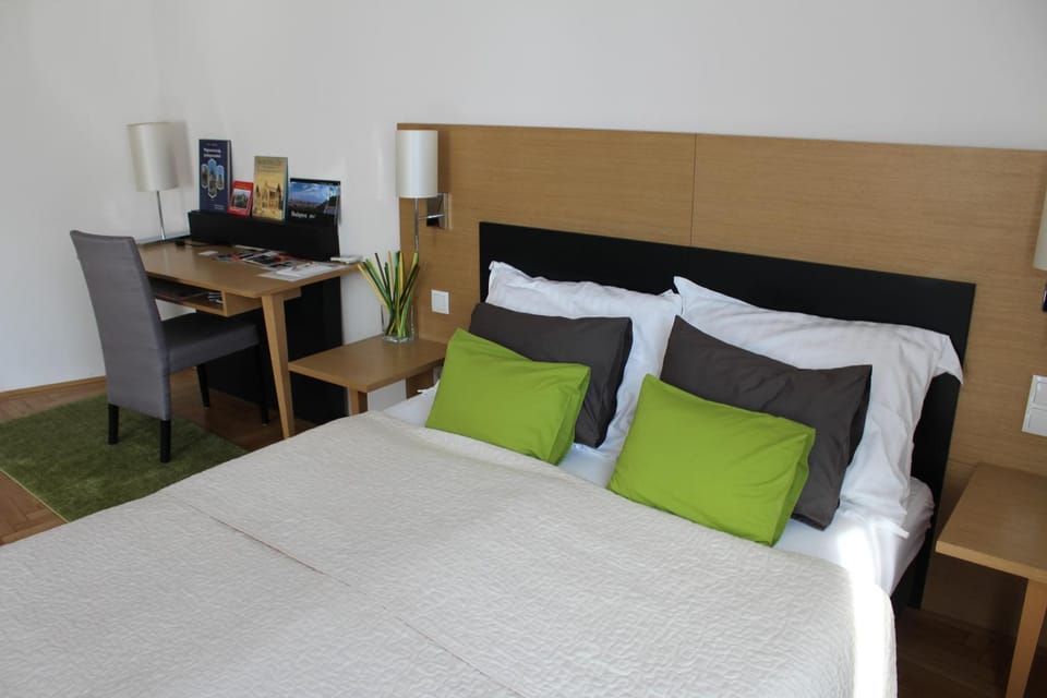 Bauhaus Studio with Parliament view Apartment in Budapest