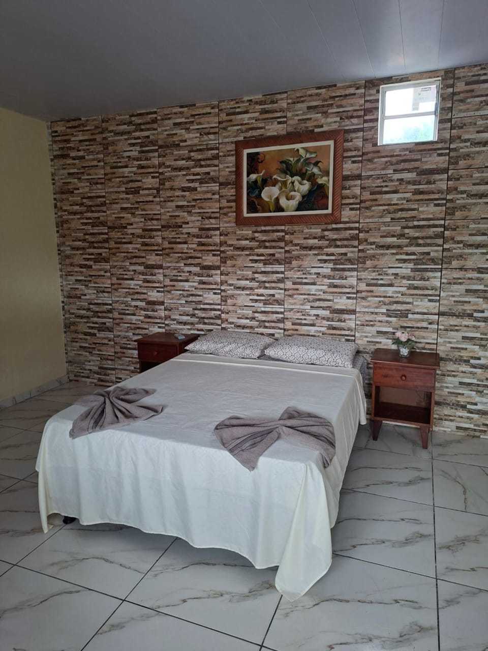 pousada pérola Capsule hotel in State of Pará
