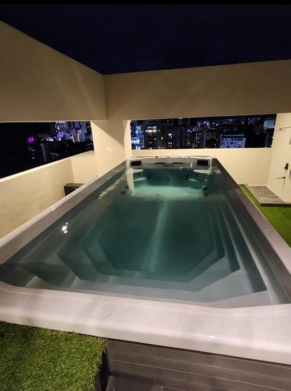 Balcony/Terrace, Swimming pool, Breakfast