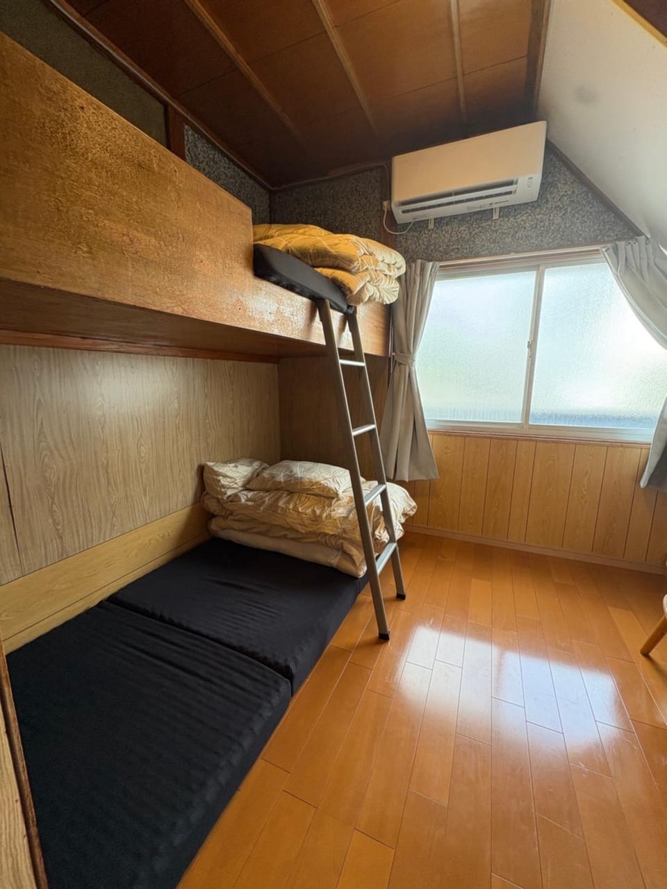 灯ゲストハウス石巻 Bed and Breakfast in Miyagi Prefecture