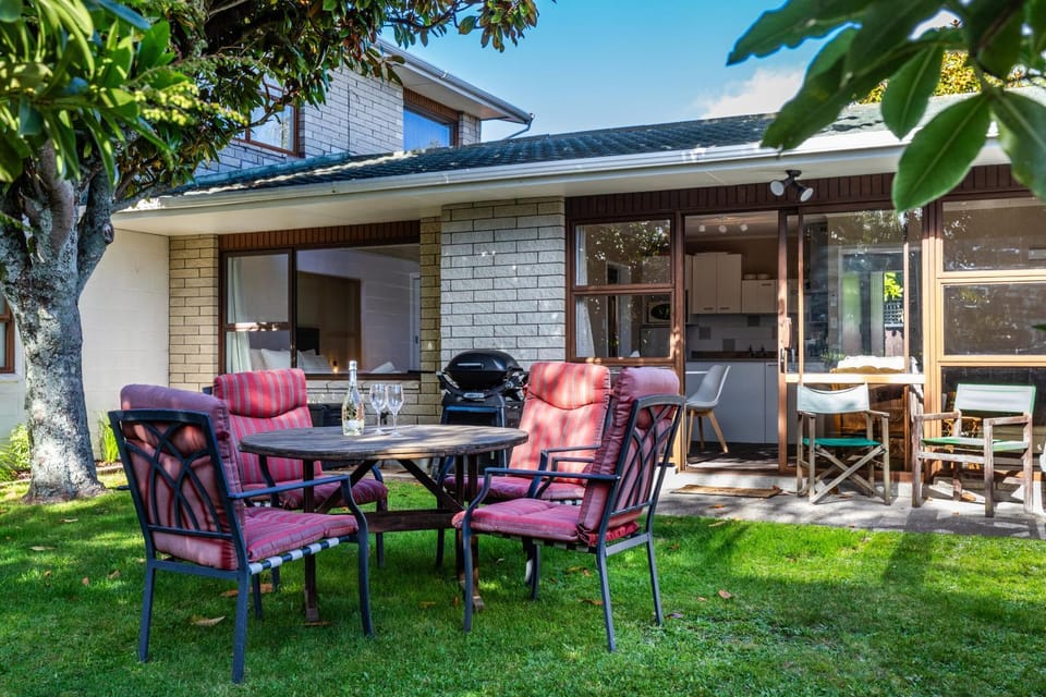 BBQ facilities, Garden