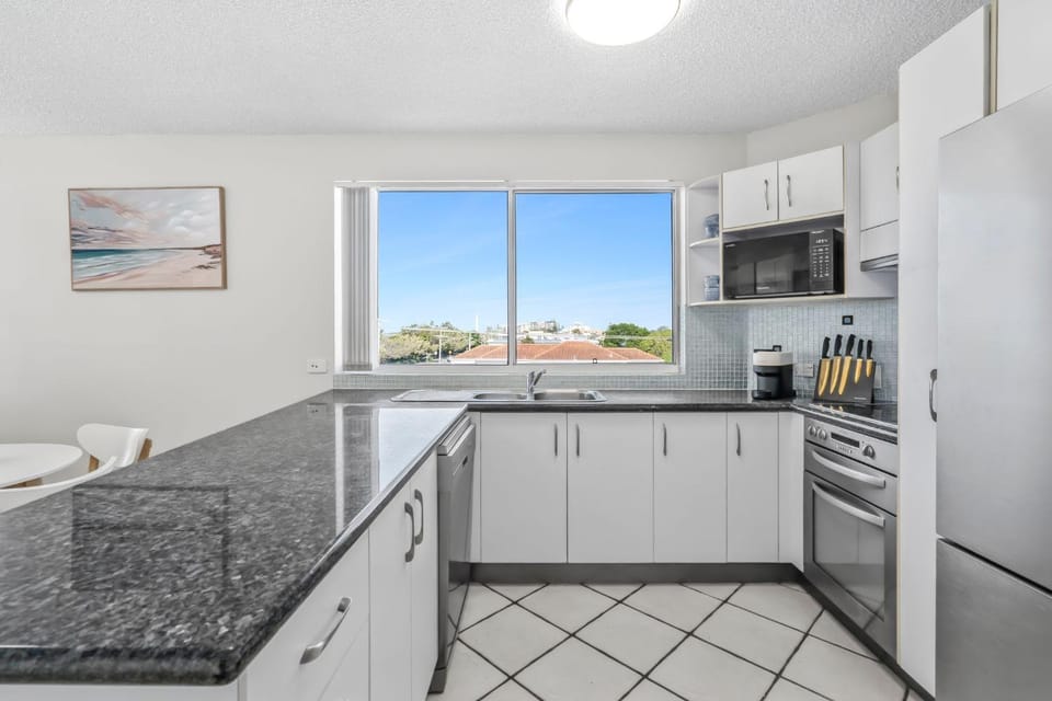 Seascape U7 Apartment in Golden Beach