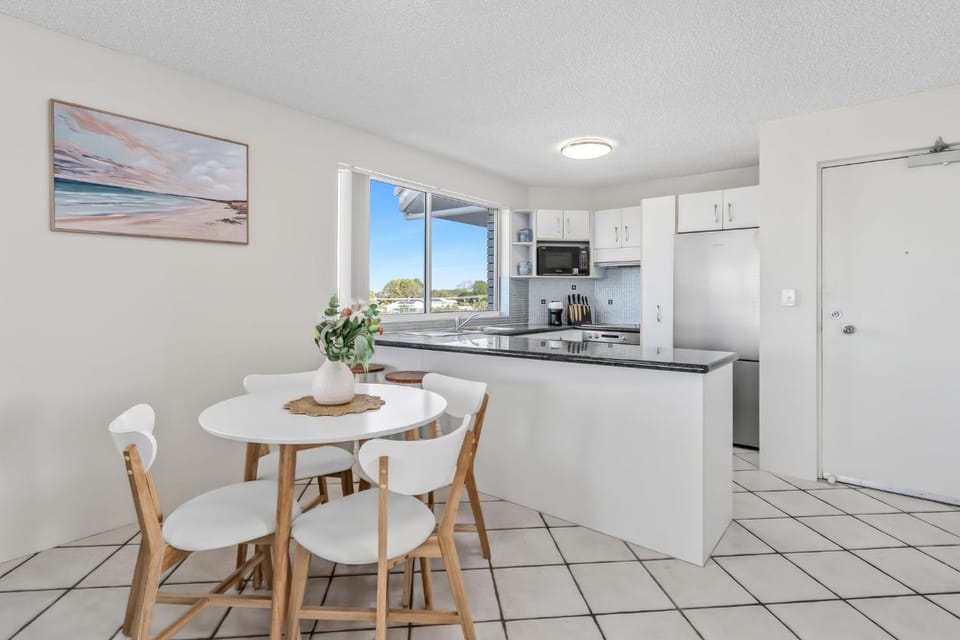 Seascape U7 Apartment in Golden Beach