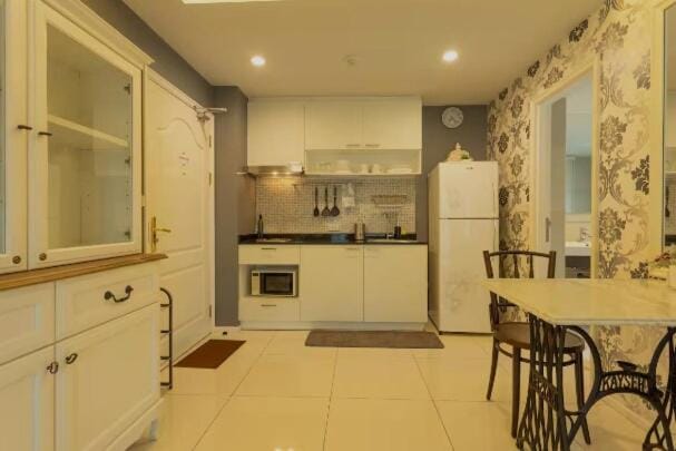 Near Beach & Main road ideal Spot-title rawaiC140 Apartment in Rawai